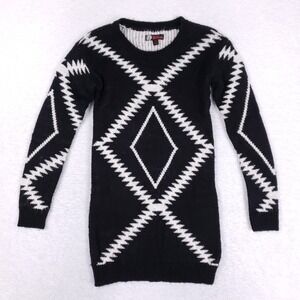 JJ Basics Sweater Womens XS Black White Geometric Diamond Chevron Knit Tunic
